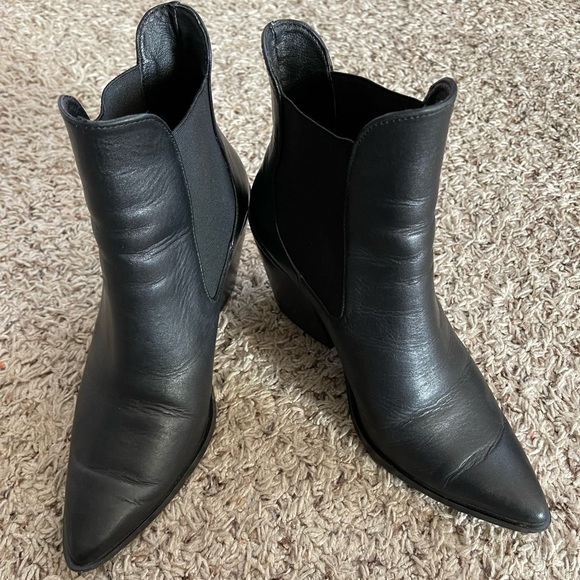 Steve Madden Ankle Pointed Boots - Picture 5 of 5